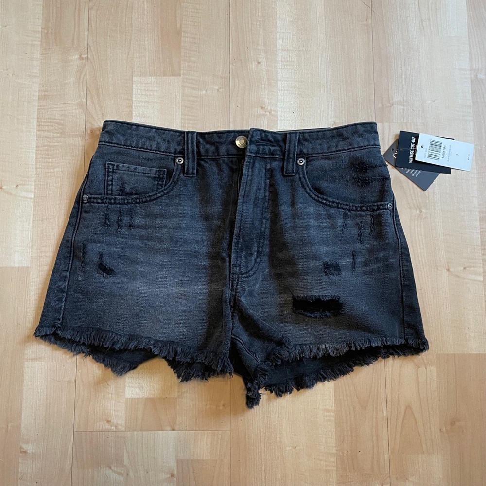 Hot Topic high waisted washed black denim shorts